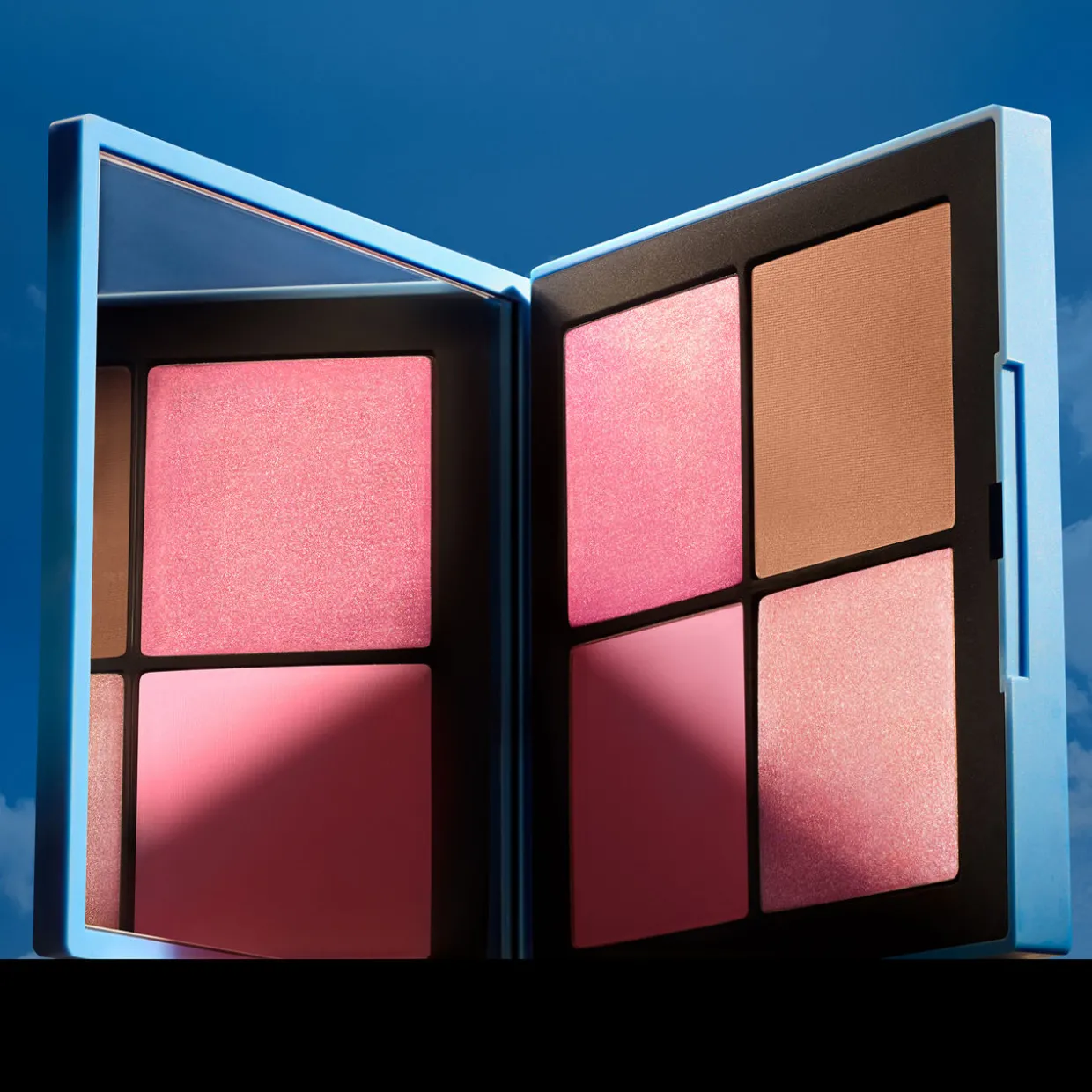 Hot Escape Cheek Palette