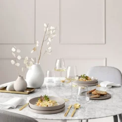Iconic La Boule Seven-Piece Dinner Set