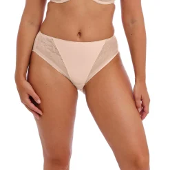 Illusion Brief