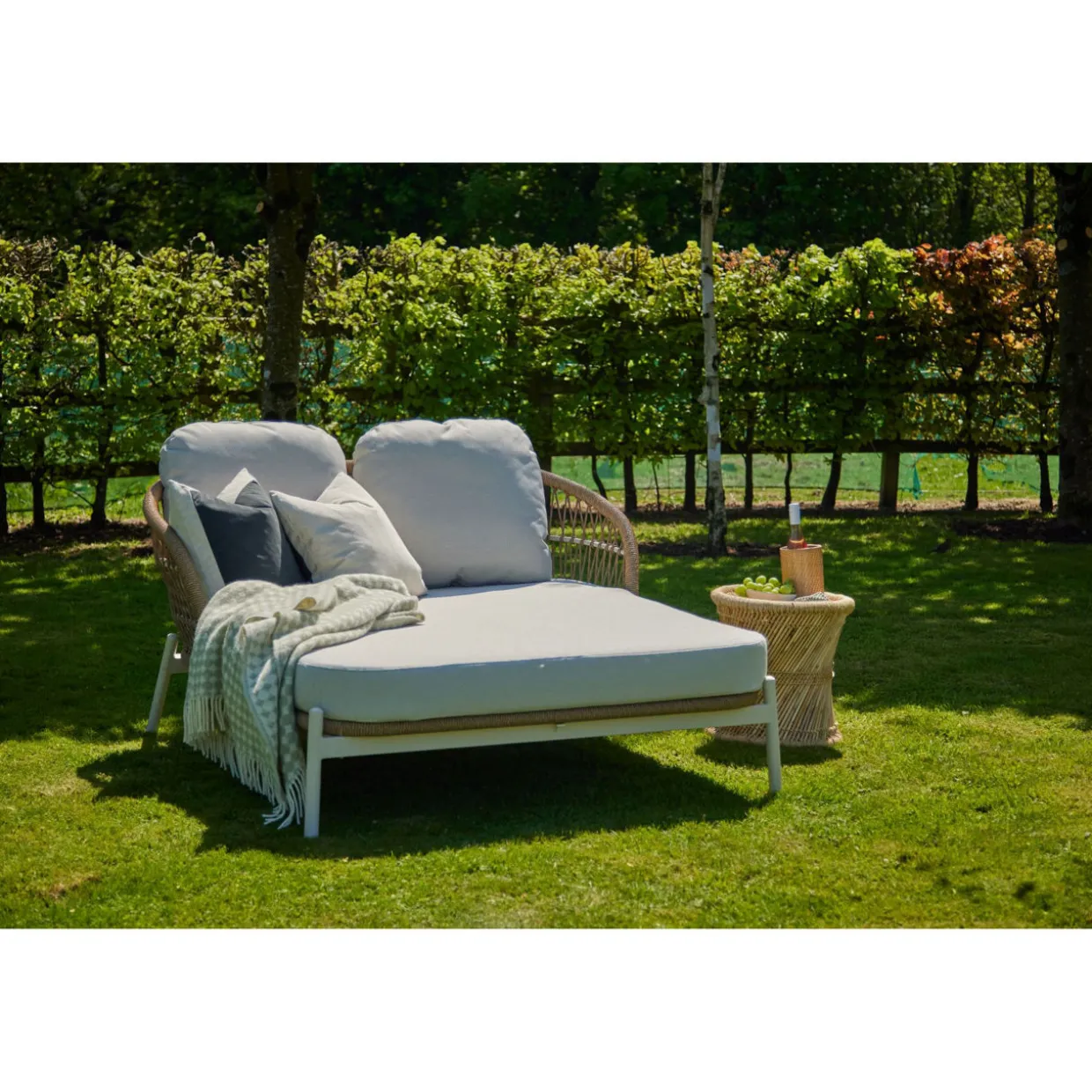 Irvington Daybed Coconut