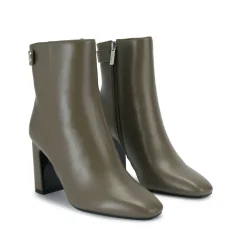 Jackpot Heeled Boots