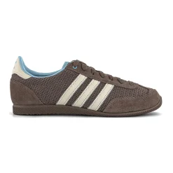 Japan Trainers