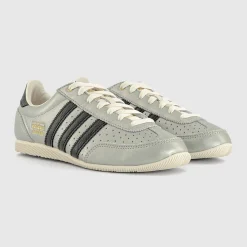 Japan Trainers