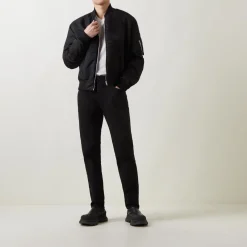 Larkee Beex Tapered Jeans