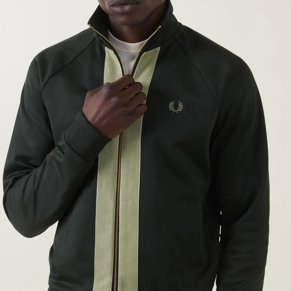 Laurel Wreath Logo Chenille Tape Zip Sweatshirt