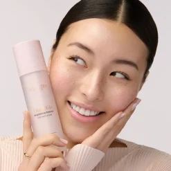 LiquidGlo Brightening Essence