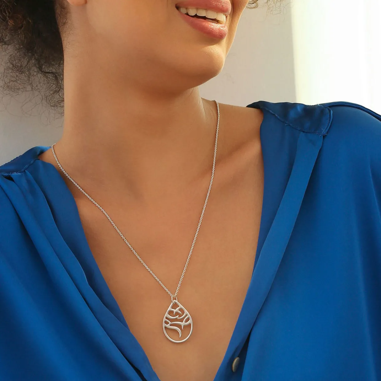 Lir Teardrop Pendant Necklace