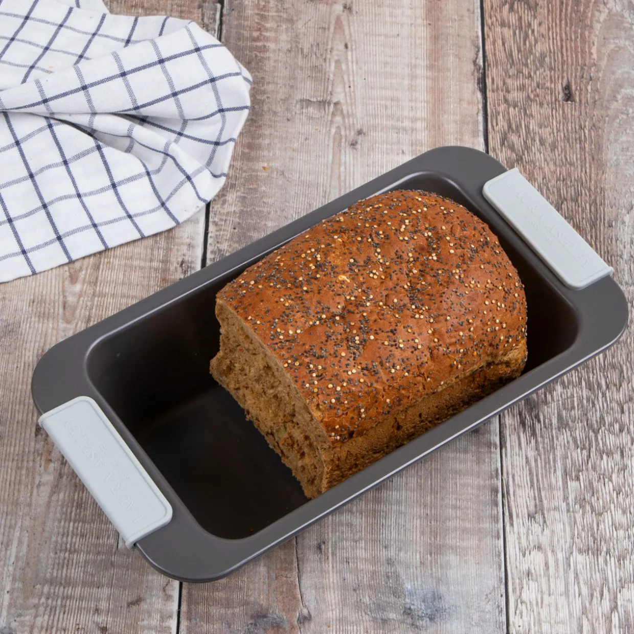 Loaf Pan Tin 900g