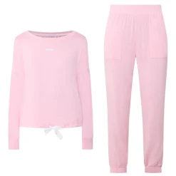Long-Sleeved Top & Bottoms Pyjama Set