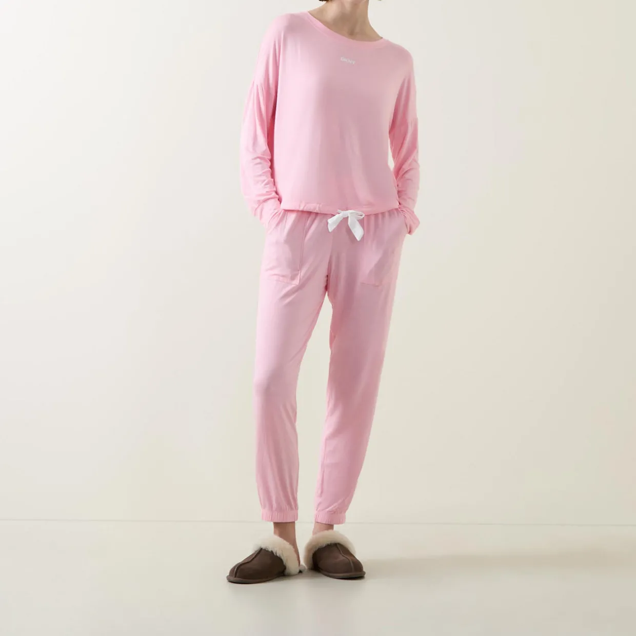 Long-Sleeved Top & Bottoms Pyjama Set