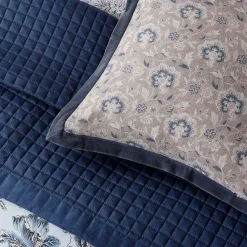 Lorelei Throw Linen