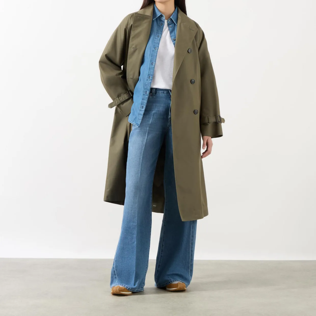 Lotta High-Rise Wide Leg Jeans