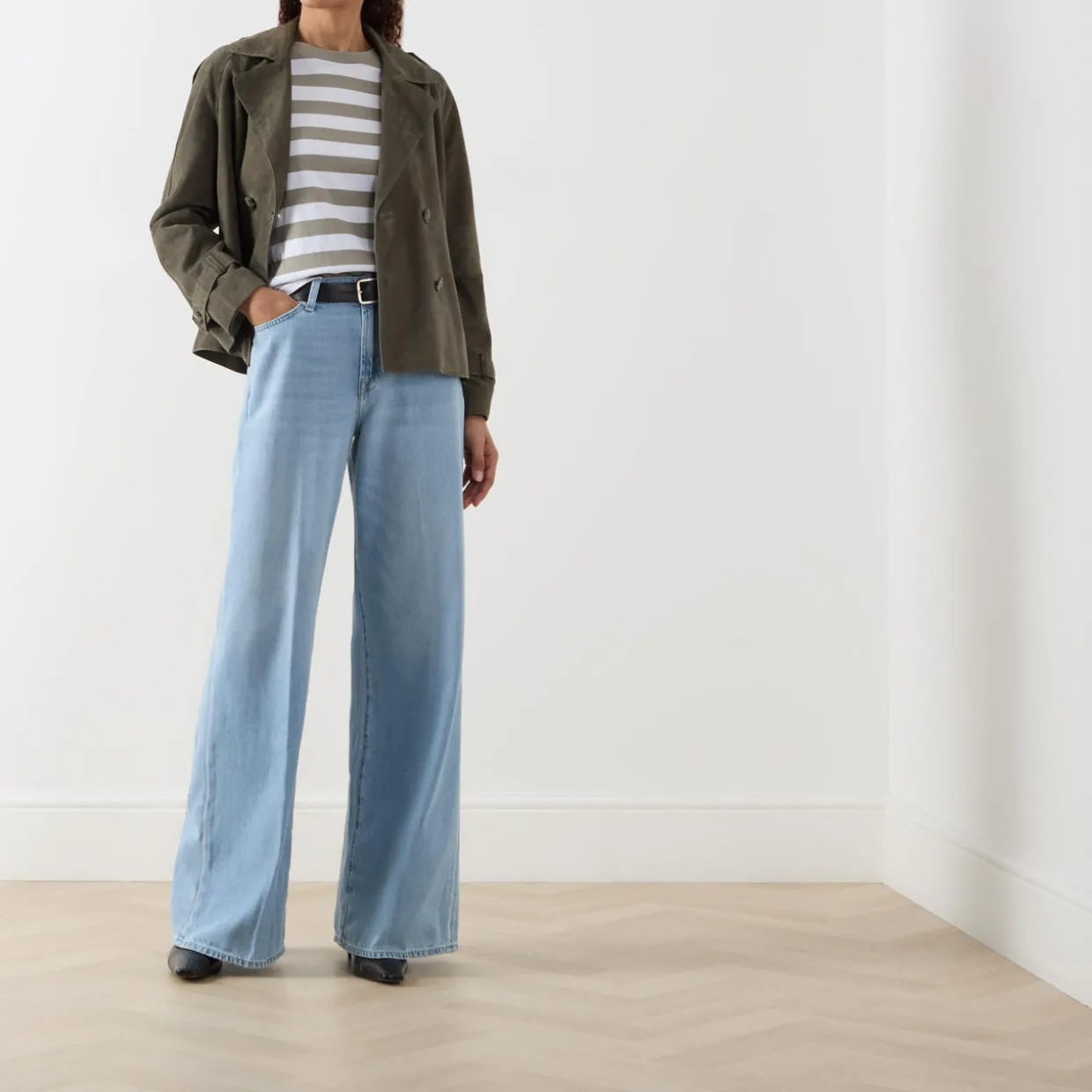 Lotta High-Rise Wide Leg Jeans