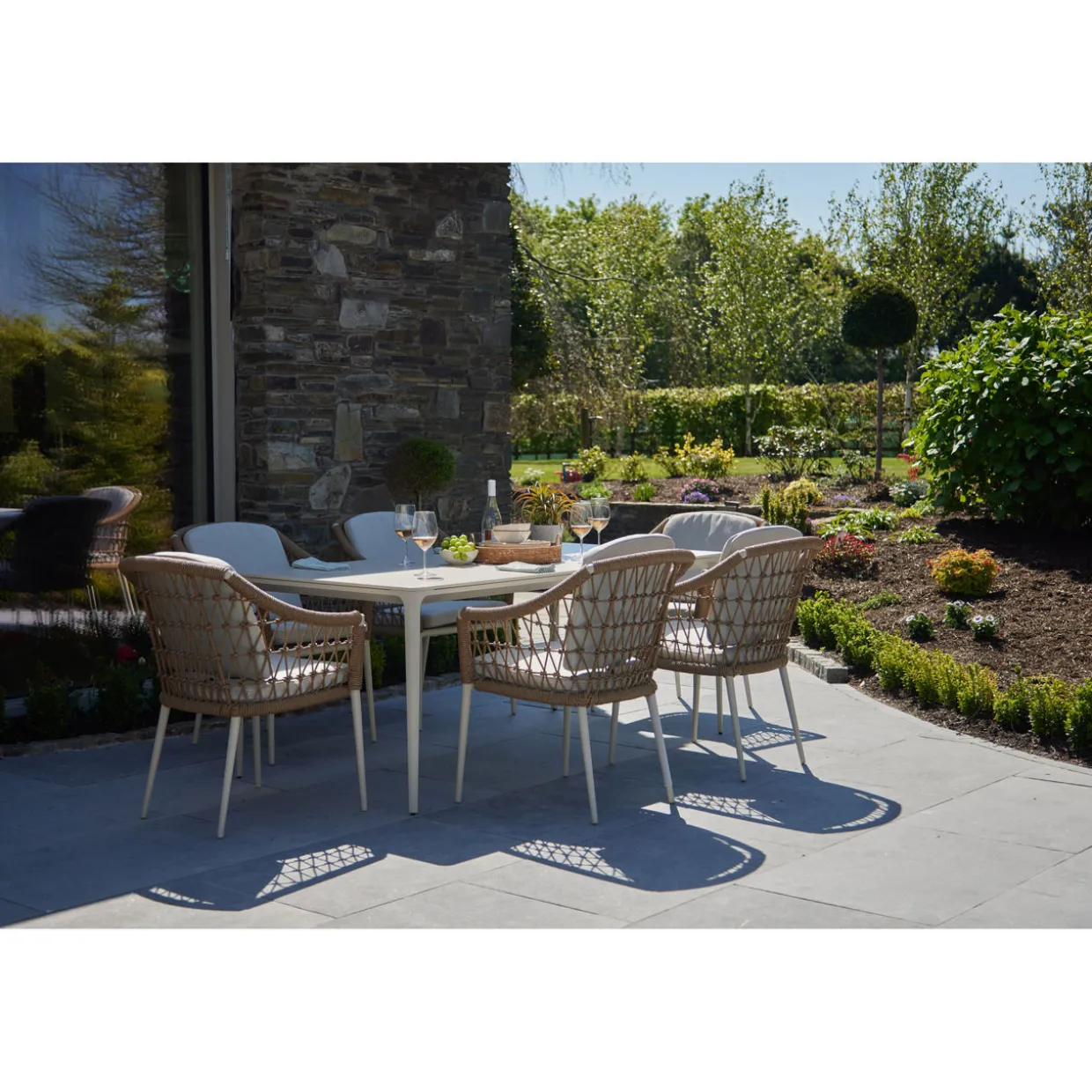 Lyon Garden Dining Set Coconut Urano Ivory