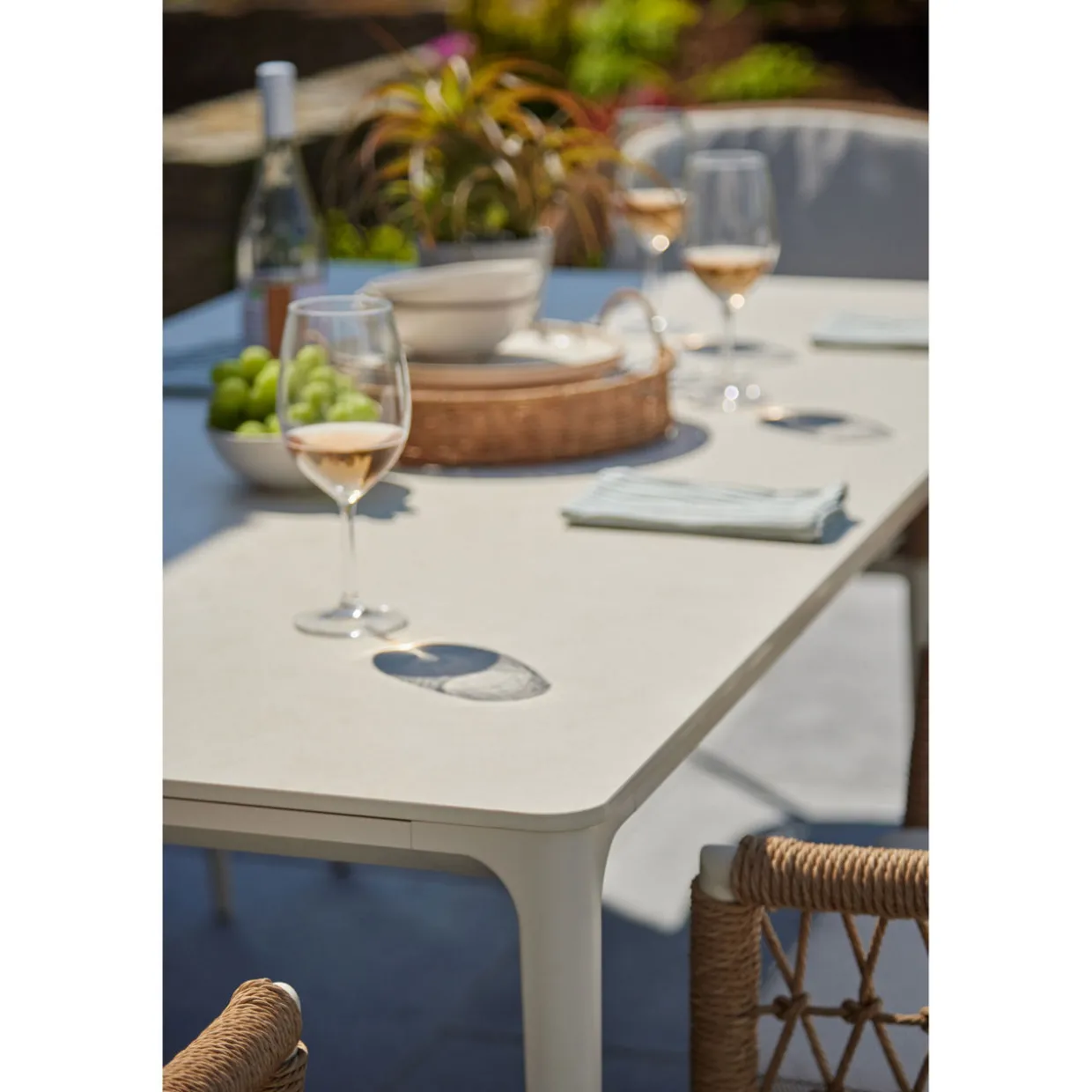 Lyon Garden Dining Set Coconut Urano Ivory