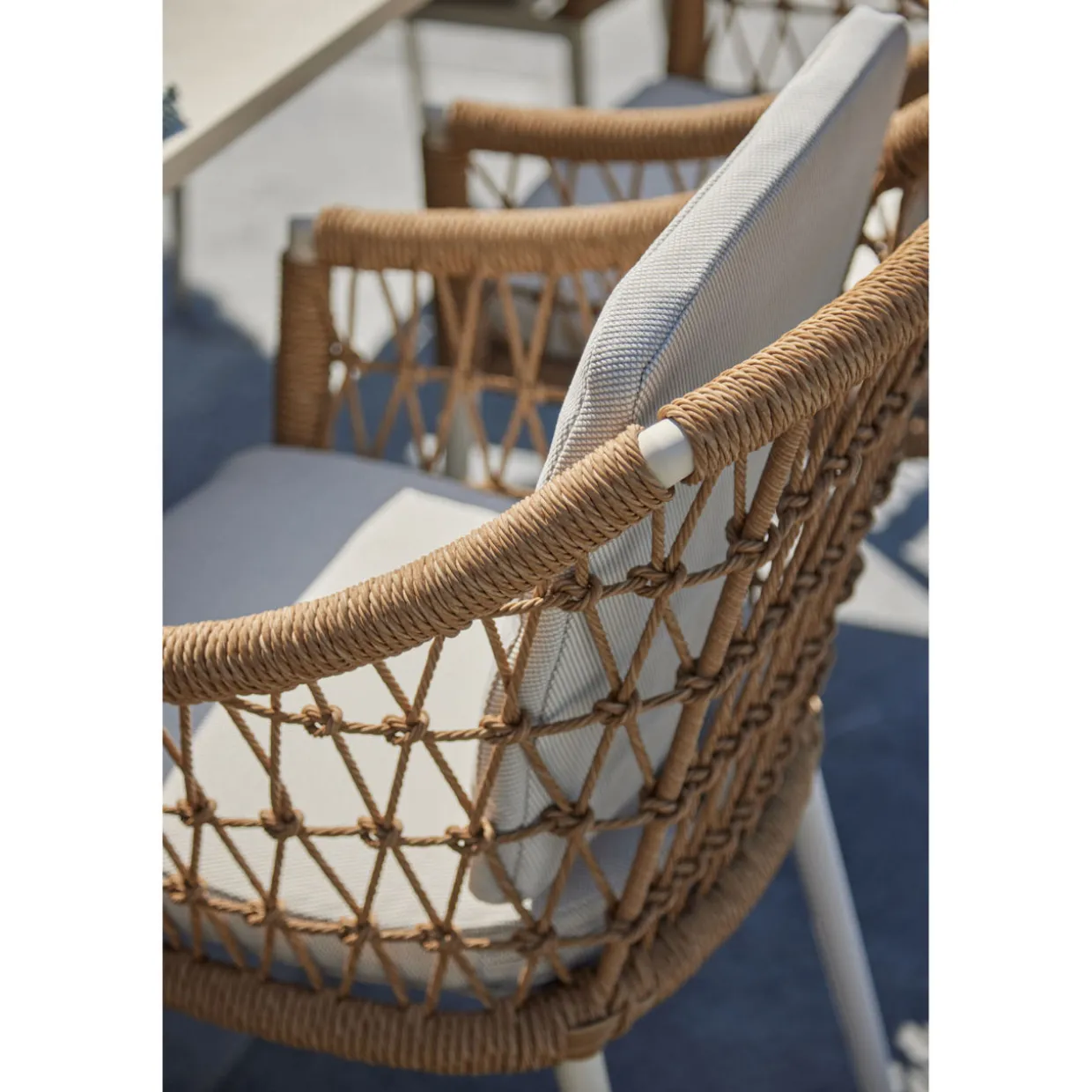 Lyon Garden Dining Set Coconut Urano Ivory
