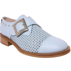 M683 Slip-On Shoes