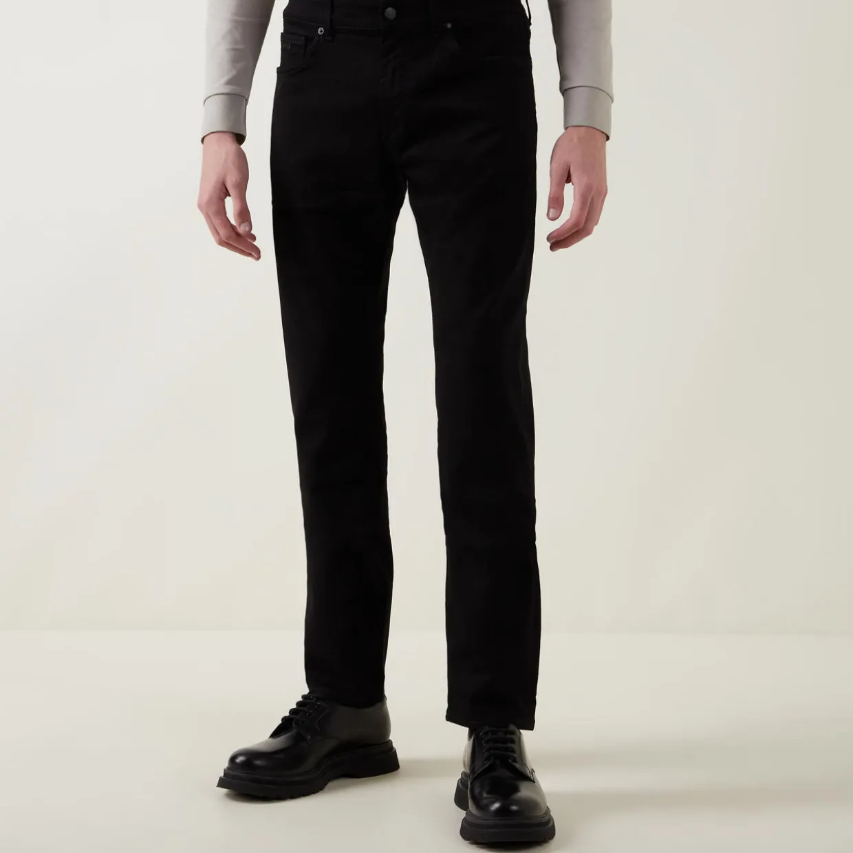 Maine Mid-Rise Straight Leg Jeans
