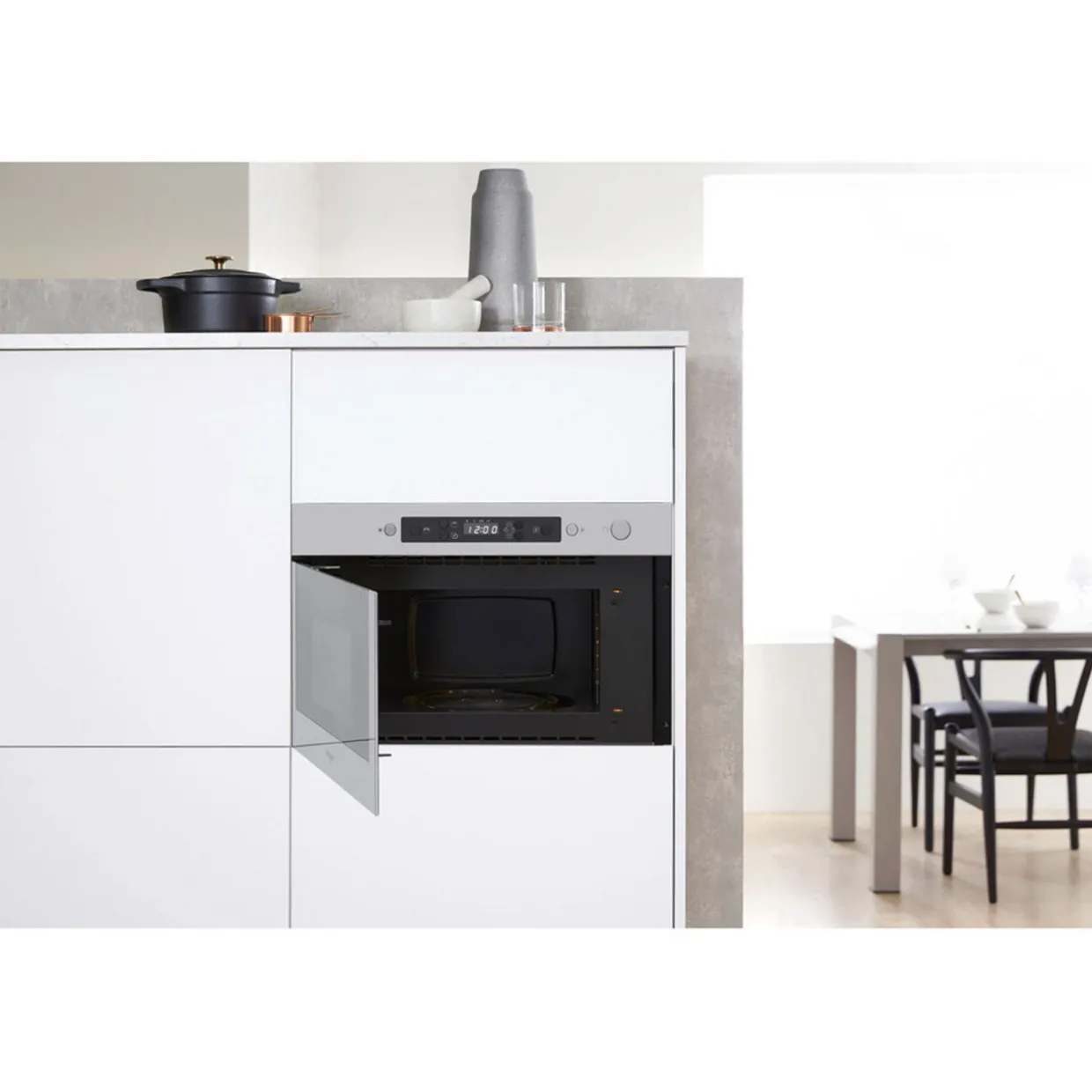 Microwave Built-In