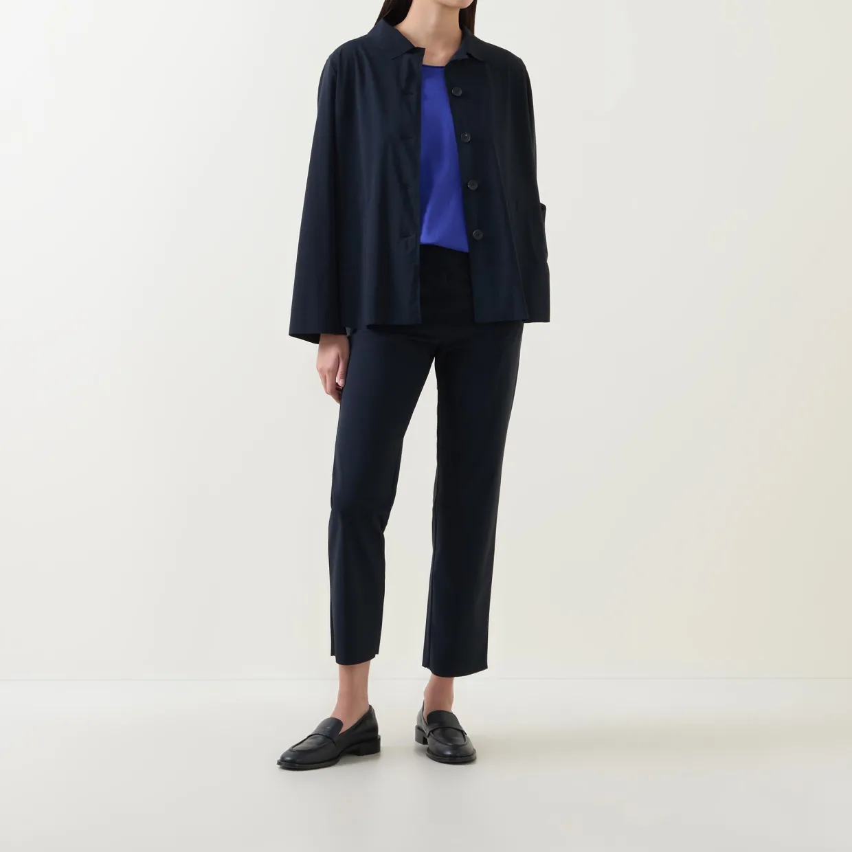 Mid-Rise Straight Leg Cropped Trousers