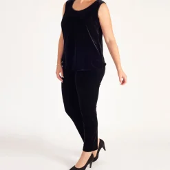 Mid-Rise Straight Leg Trousers