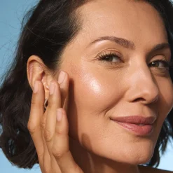 Miracle Halo Complexion Illuminator