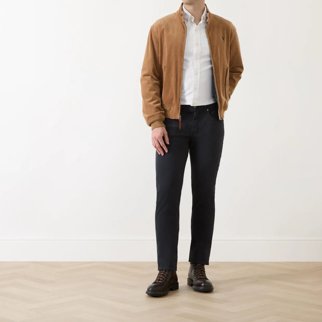 Modern Straight Leg Jeans