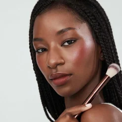 No. 15 Blush Brush