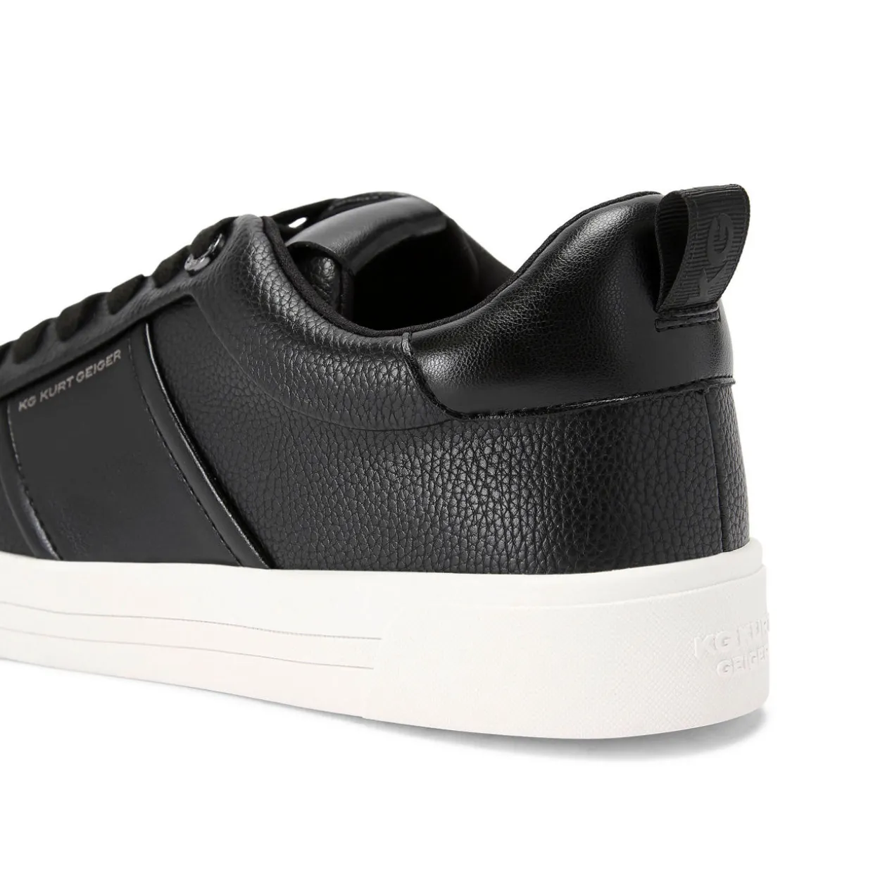 Noah Lace-Up Trainers