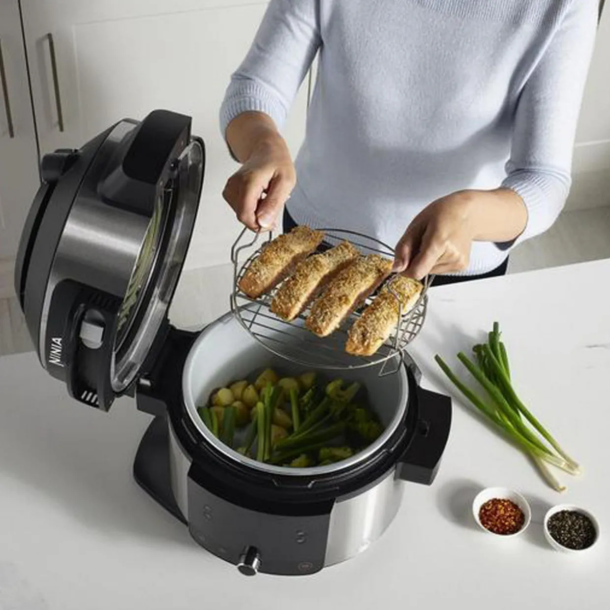 One Lid 6L 1460W Multi Cooker & Air Fryer