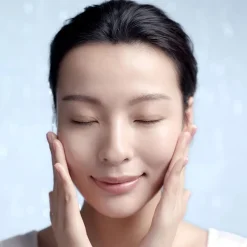 Perfectly Clean Infusion Balancing Essence Lotion with Amino Acid + Waterlily