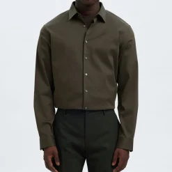 Performance Slim Fit Casual Shirt