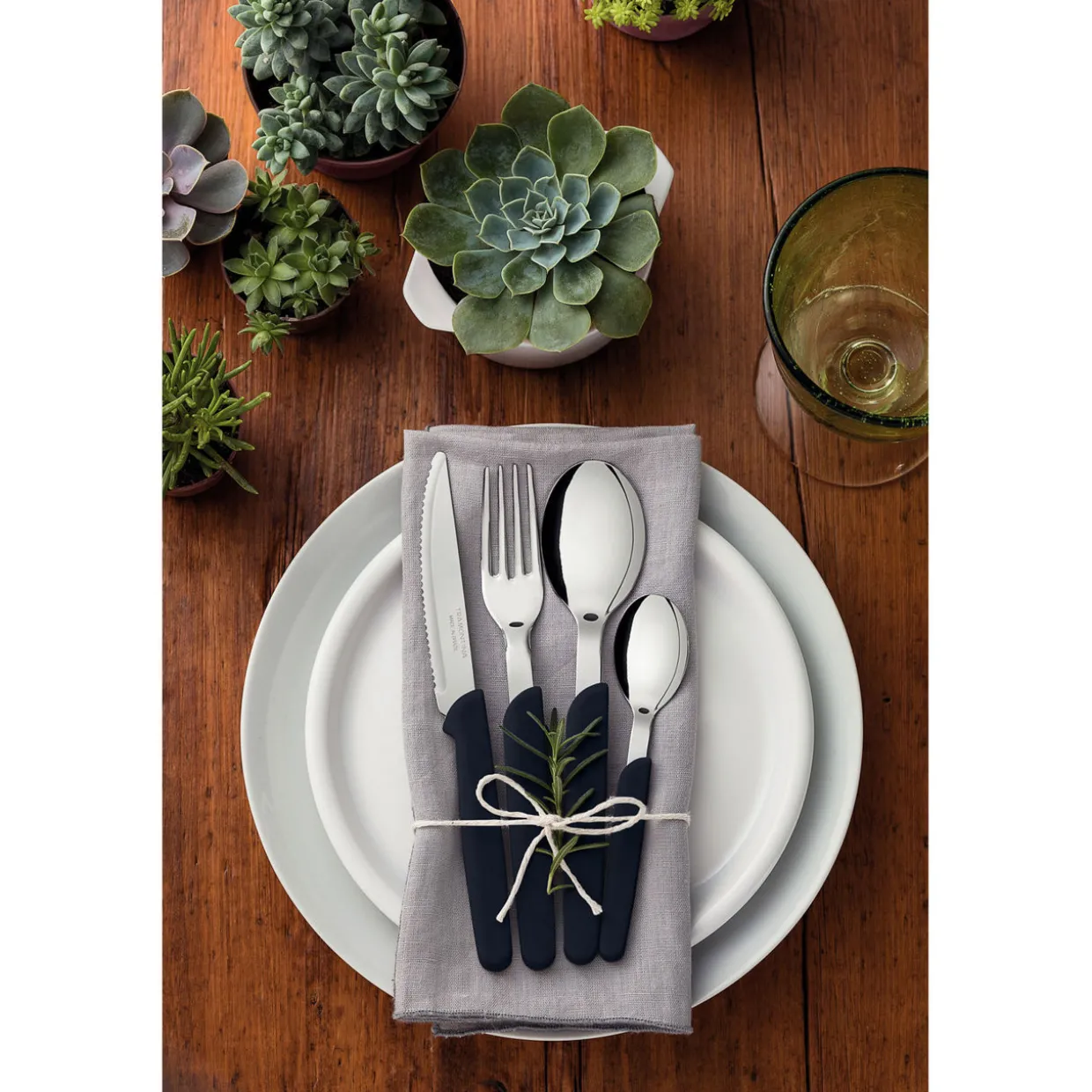24-Piece Cutlery Set
