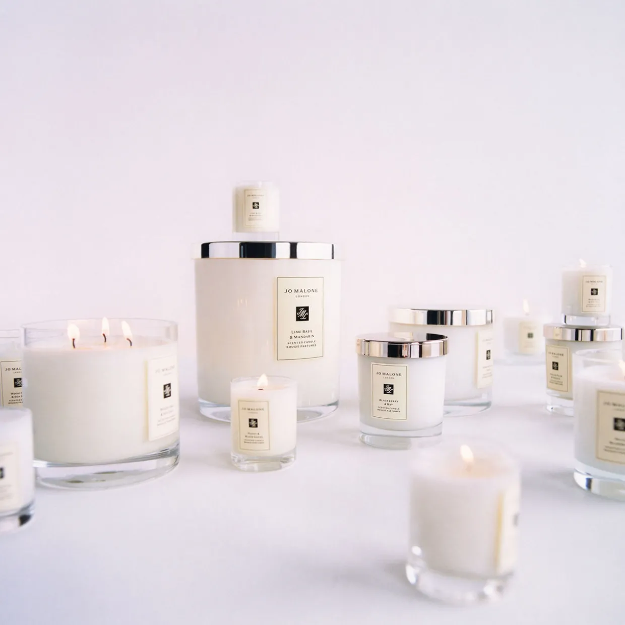 Pomegranate Noir Deluxe Candle 600g