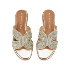 Pose Flat Sandals