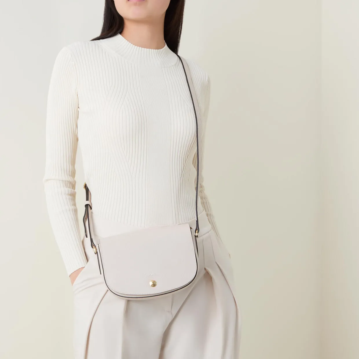 Épure Flap Crossbody Bag