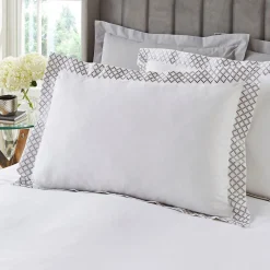 Quinton Duvet Set White Silver