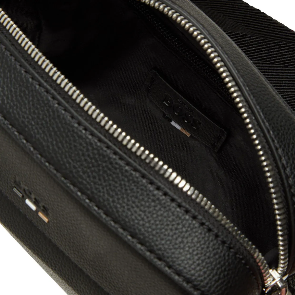 Rayew Crossbody Bag