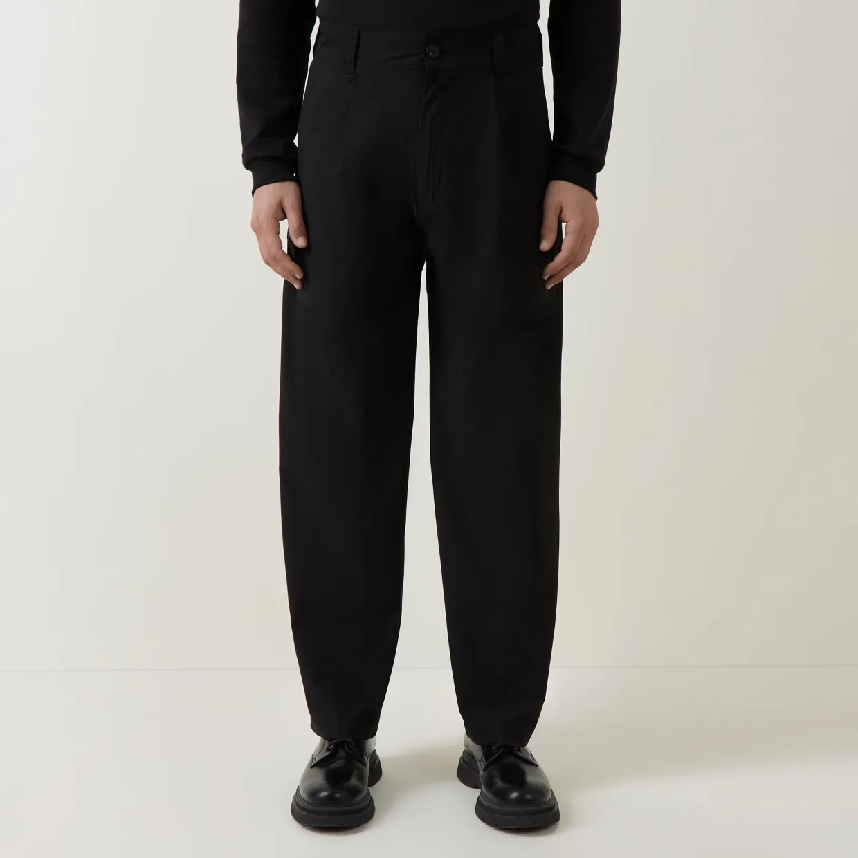 Riko 253 Pleated Straight Leg Trousers