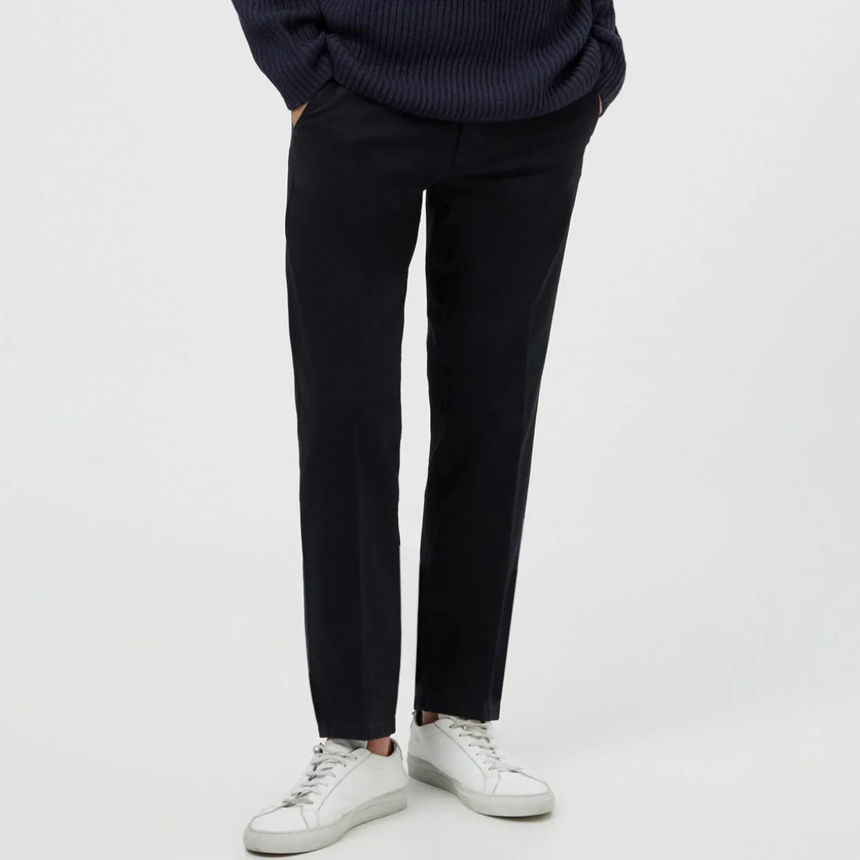 Roma Slim Chinos