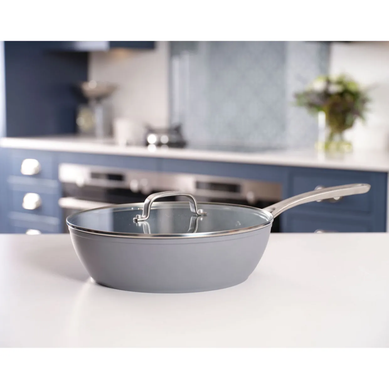 Sauté Saucepan &Lid 28cm