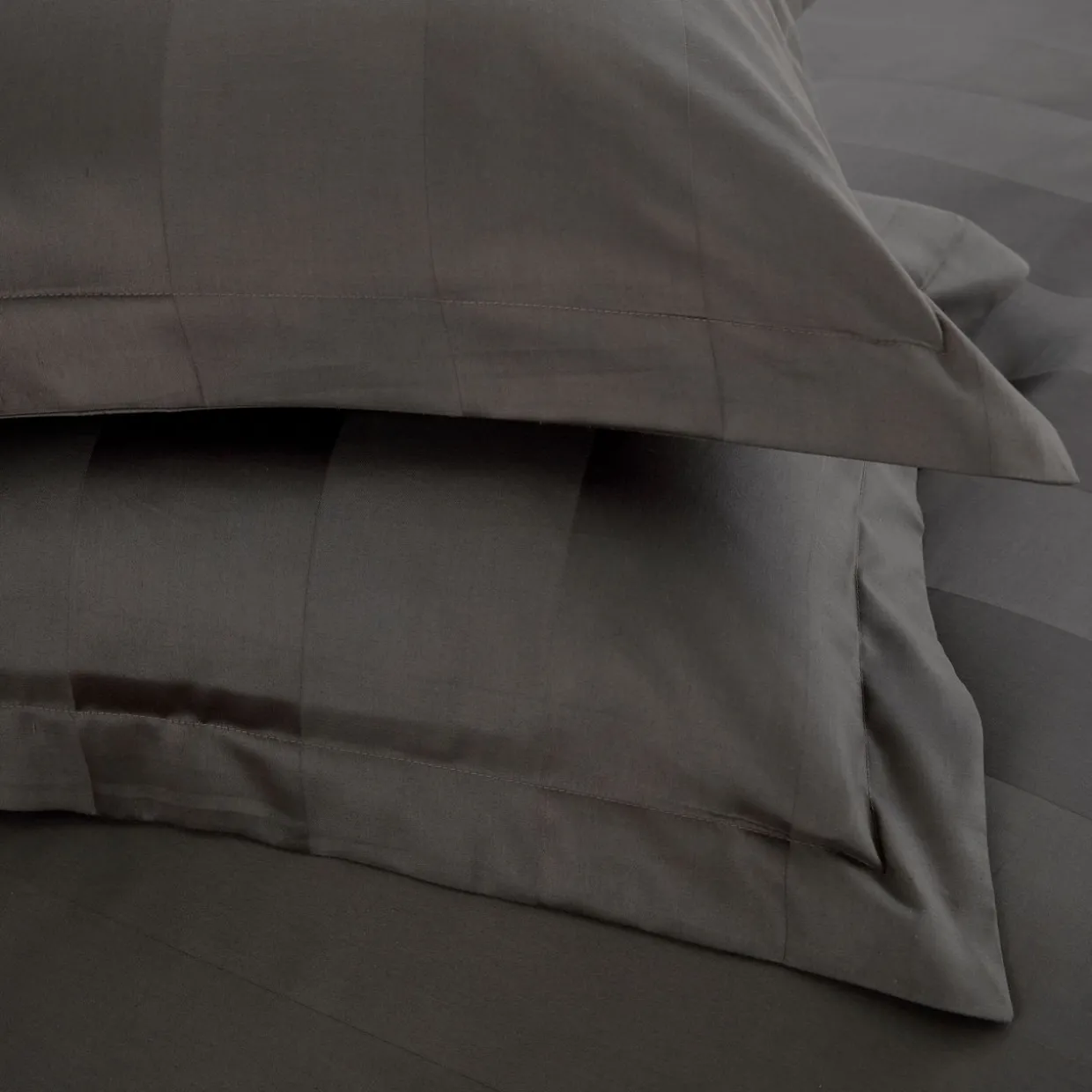 Serra Duvet Set Charcoal