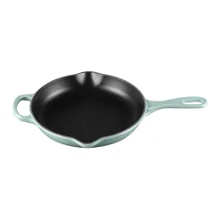 Signature Cast Iron Skillet with Metal Handle 23cm
