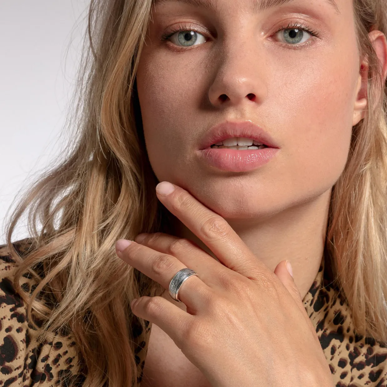 Silver Ornaments Ring