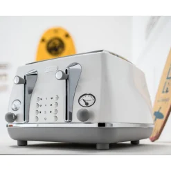 4-Slice Icona Capitals Toaster