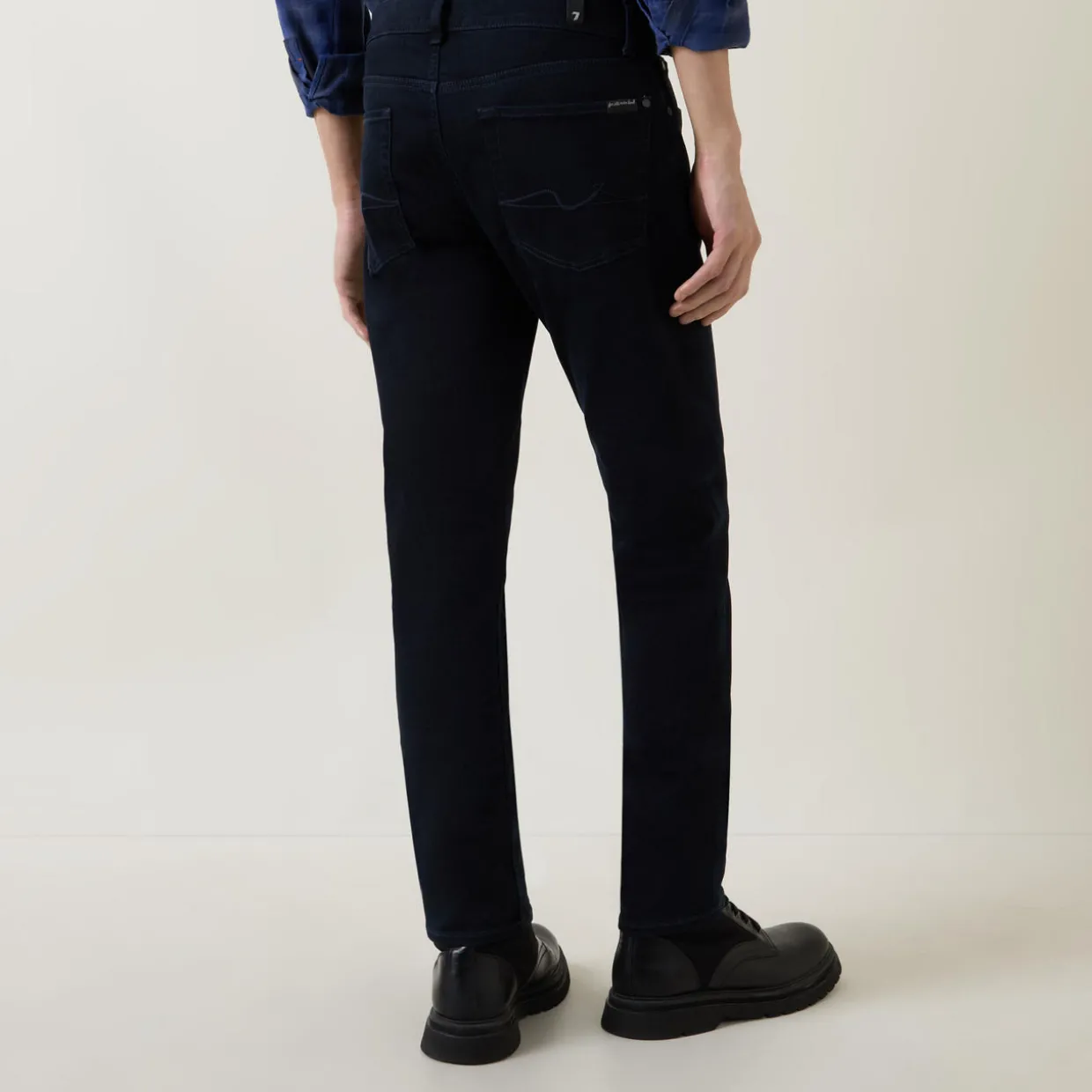 Slimmy Luxe Performance Tapered-Leg Jeans