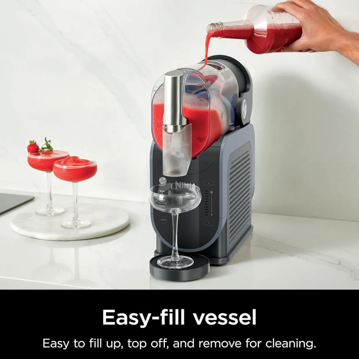 SLUSHi Frozen Drink Maker