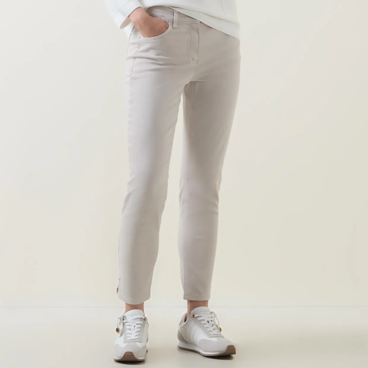 Sol Mid-Rise Slim Leg Jeans