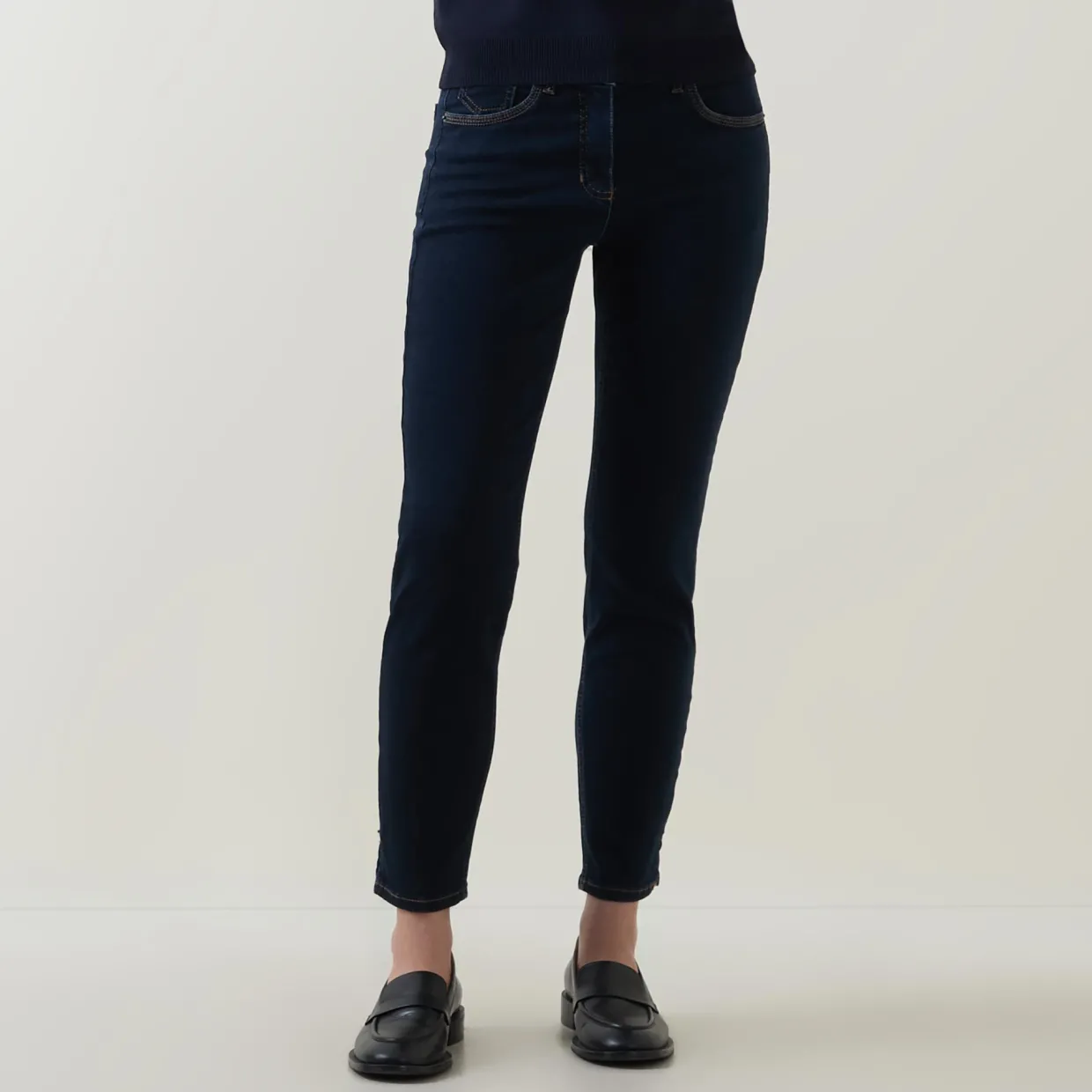 Sol Mid-Rise Slim Leg Jeans
