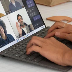 Surface Pro Typecover & Surface Slim Pen 2 Black